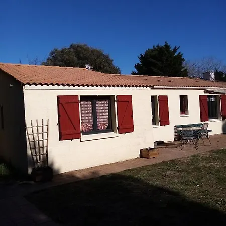 Sous Les Mimosas Frühstückspension 3*